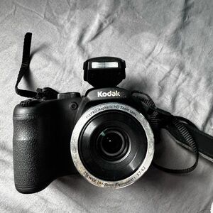 Kodak Black Digital Camera with HD Zoom Lens